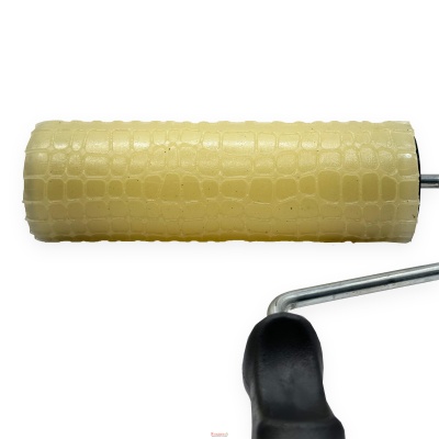 Валик з ручкою d8мм структурний гумовий 180мм "шкіра крокодила" OLEJNIK (47200)